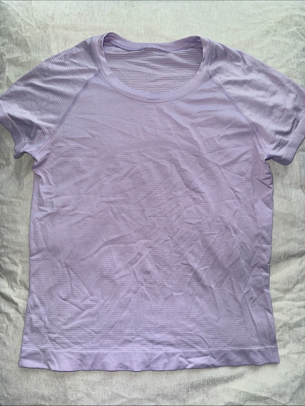lululemon athletica Lavender Short Sleeve Crew Tee